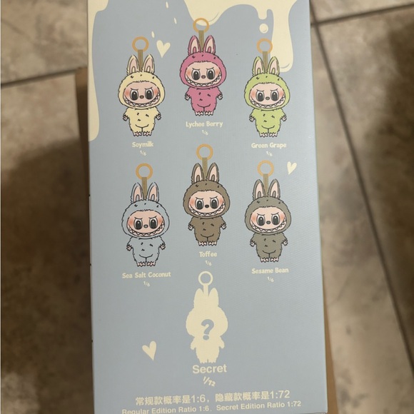 POPMART LABUBU - Sea Salt Coconut - Picture 5 of 9